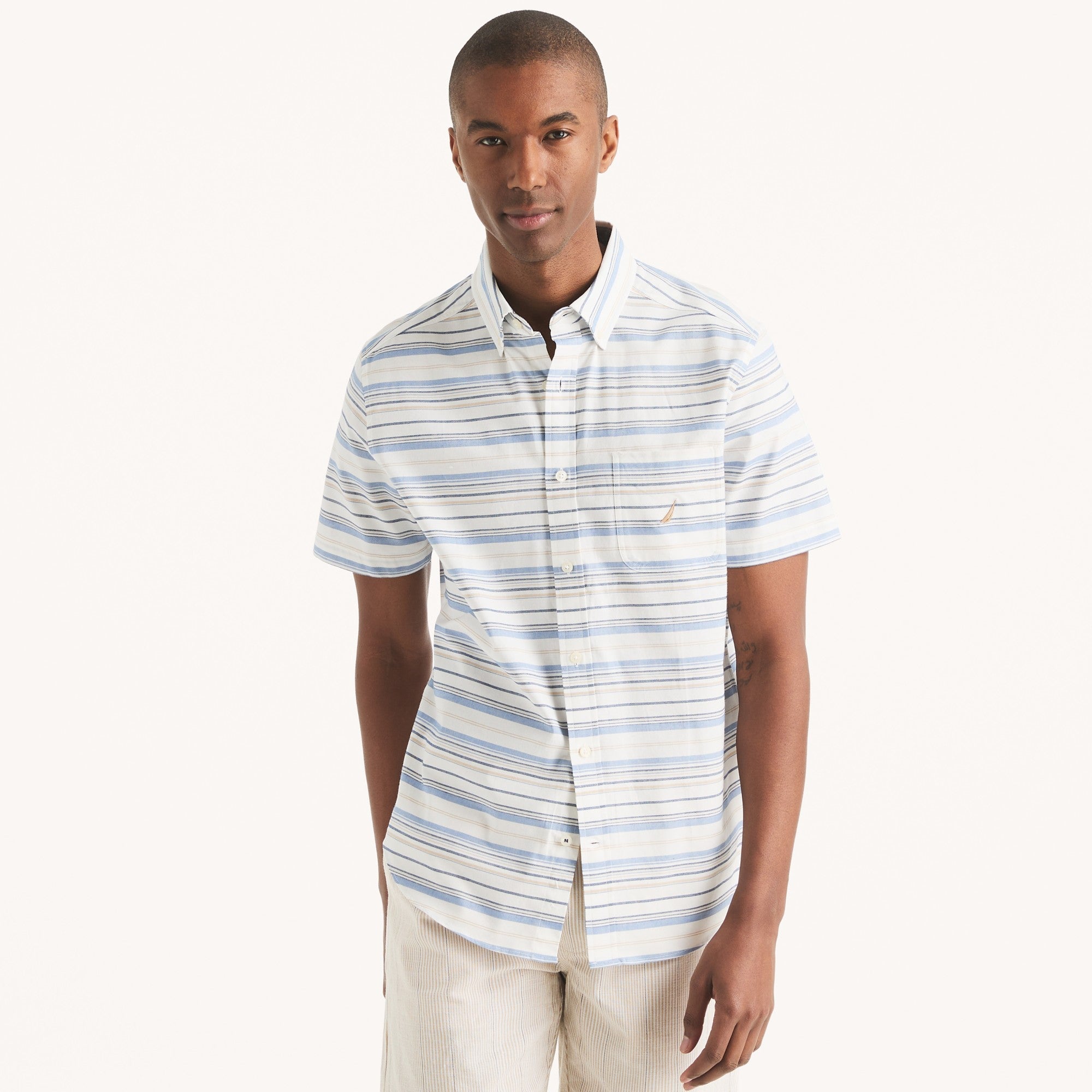 CAMISA M/C DE HOMBRE