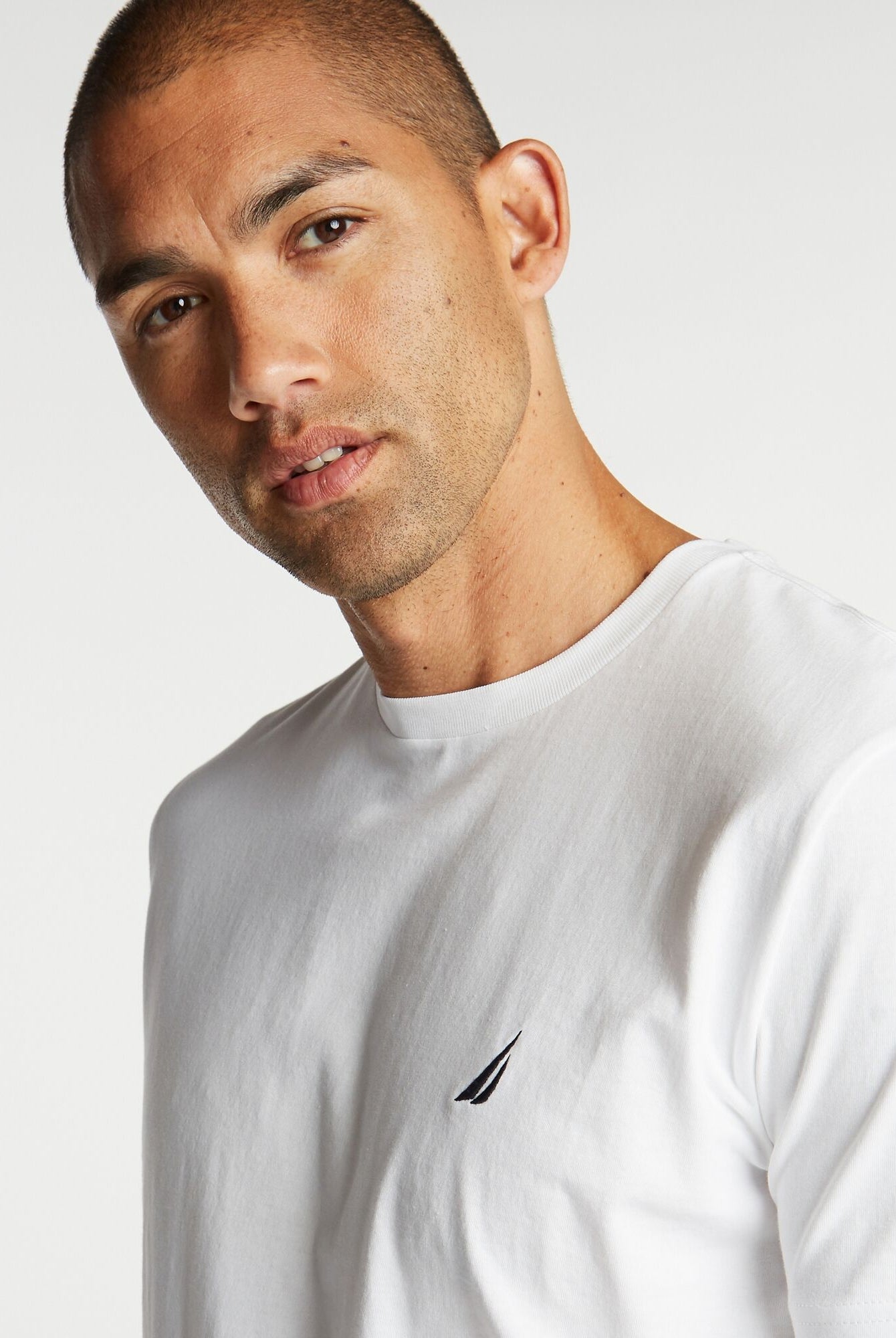 T-SHIRT DE HOMBRE - T-SHIRT DE HOMBRE